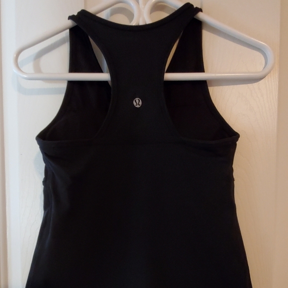 Lululemon tank - Picture 2 of 2